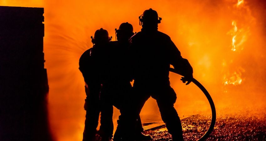 Programma formativo completo per la prevenzione incendi. Acquisisci competenze pratiche per garantire sicurezza e gestione delle emergenze in azienda.